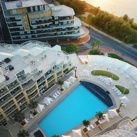 Base Holidays - Ettalong Beach Premium Apartments Buitenkant foto
