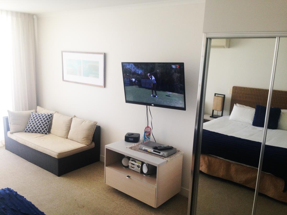 Base Holidays - Ettalong Beach Premium Apartments Buitenkant foto